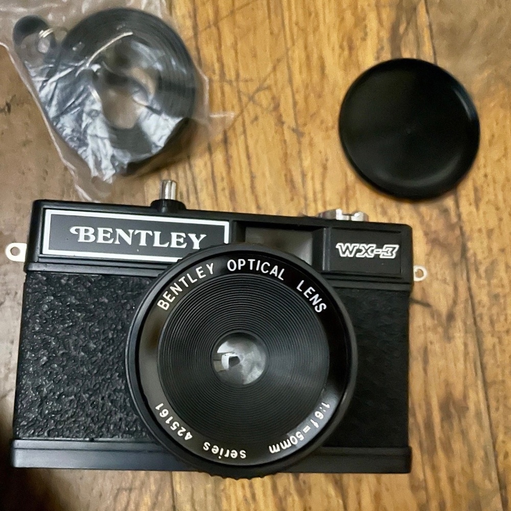 Vintage Bentley W-X3 Camera W/Lens Manual Strap Lens Cap Case Box